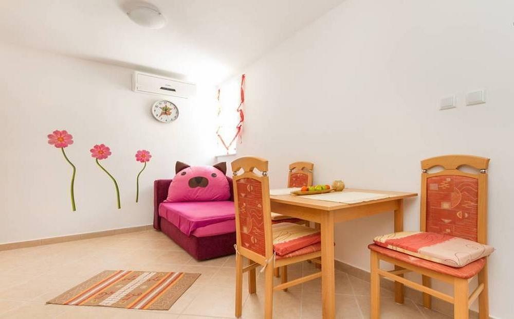 Apartments Mali Raj Vranjic Exterior foto