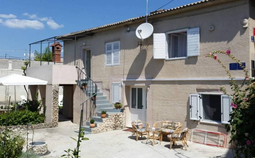 Apartments Mali Raj Vranjic Exterior foto