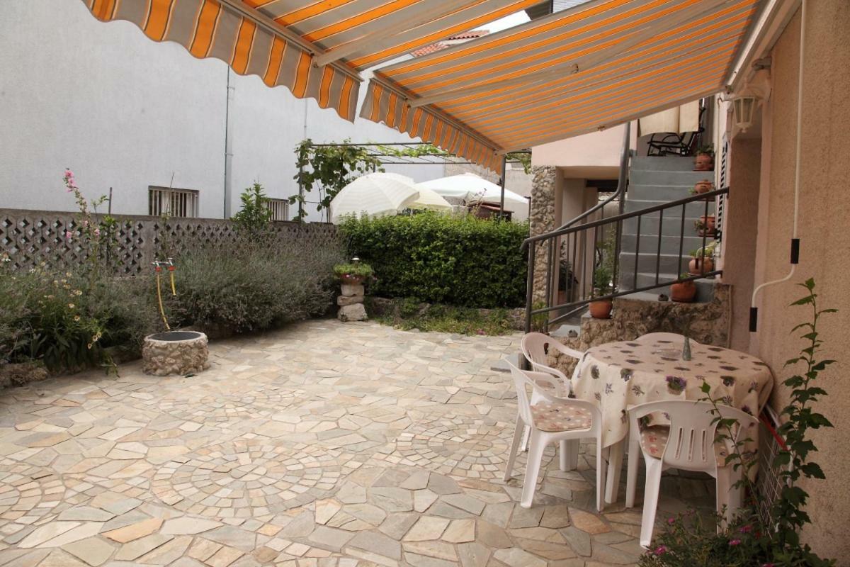 Apartments Mali Raj Vranjic Exterior foto